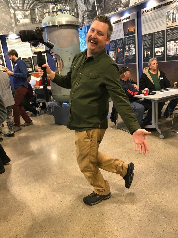 multimedia specialist